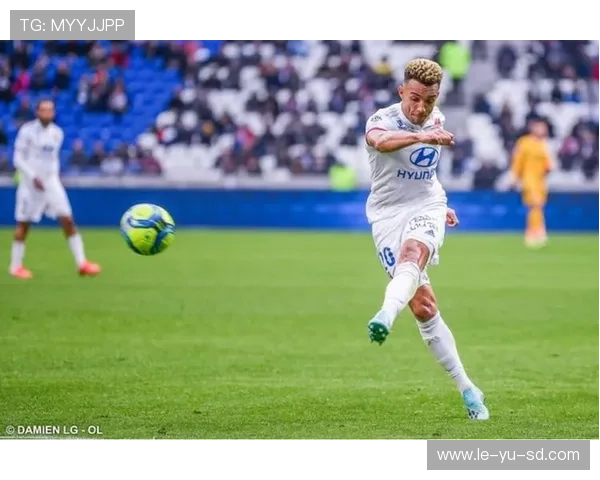 里耶马：尼日利亚前锋为何无人问津？自由身现状引深思