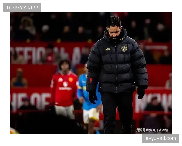 老特拉福德之王强势回归，曼联传奇球星率队取胜状态回升