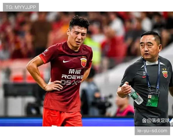 中超新秀榜揭晓：青春风暴席卷赛场，新星闪耀表现抢眼