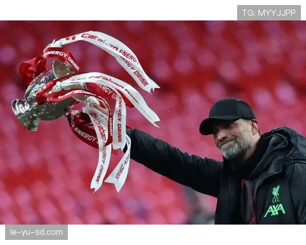 列维·科尔维尔表现稳健，助球队在英超争冠征程中稳步前行