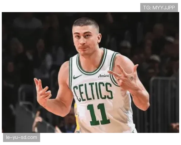 佩顿·普里查德利用无球掩护拉开空间 提升三分命中率明显